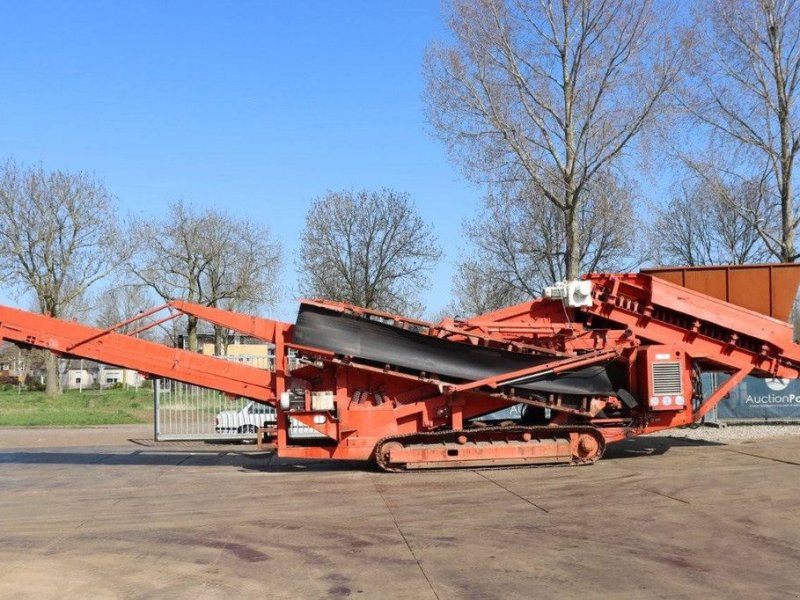 Sonstige Kleemann Reiner Mobile screening and crushing plant with conveyo, Gebrauchtmaschine, Gyártási év: 1999 (Kép 1) Minibagger a típus Sonstige Kleemann Reiner Mobile screening and crushing plant with conveyo, Gebrauchtmaschine ekkor: Antwerpen (Kép 1)