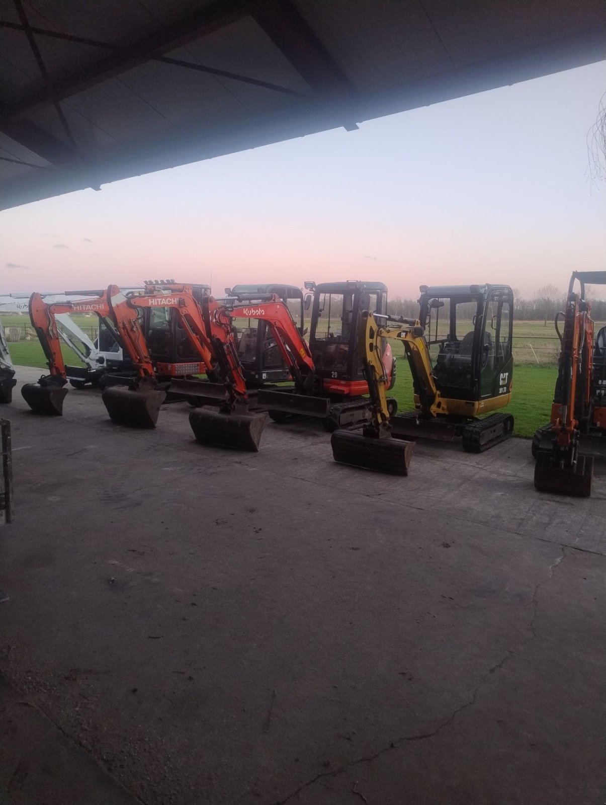 Minibagger Türe ait Sonstige Kubota Hitachi Kx101-3 kx030-4, Gebrauchtmaschine içinde Veldhoven (resim 1)