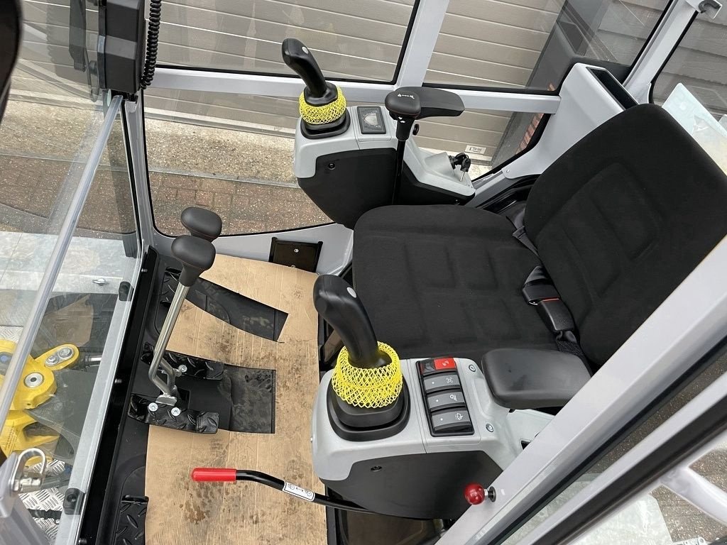 Minibagger van het type Sonstige Neuson ET16 minigraver NIEUW + Vlemmix 2 asser &euro;445 LEASE, Neumaschine in Neer (Foto 10)