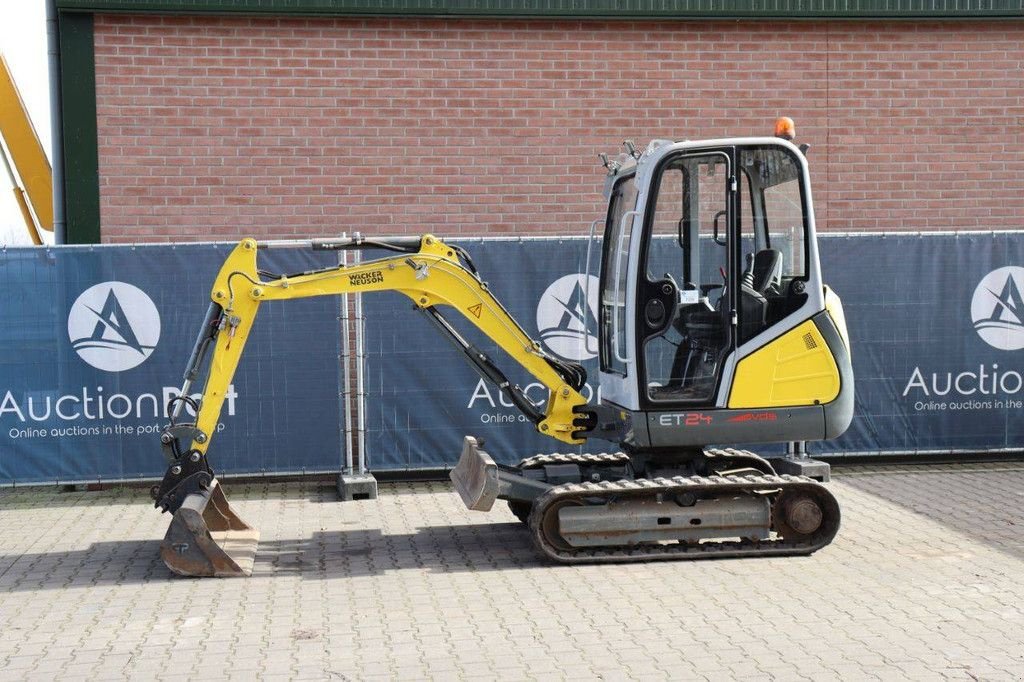 Minibagger типа Sonstige Neuson ET24, Gebrauchtmaschine в Antwerpen (Фотография 1)