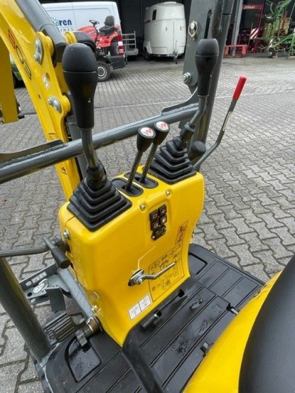 Minibagger of the type Sonstige Wacker Neuson 803 minigraver 803 met snelwissel en 3 bakken, Neumaschine in Roermond (Picture 6)