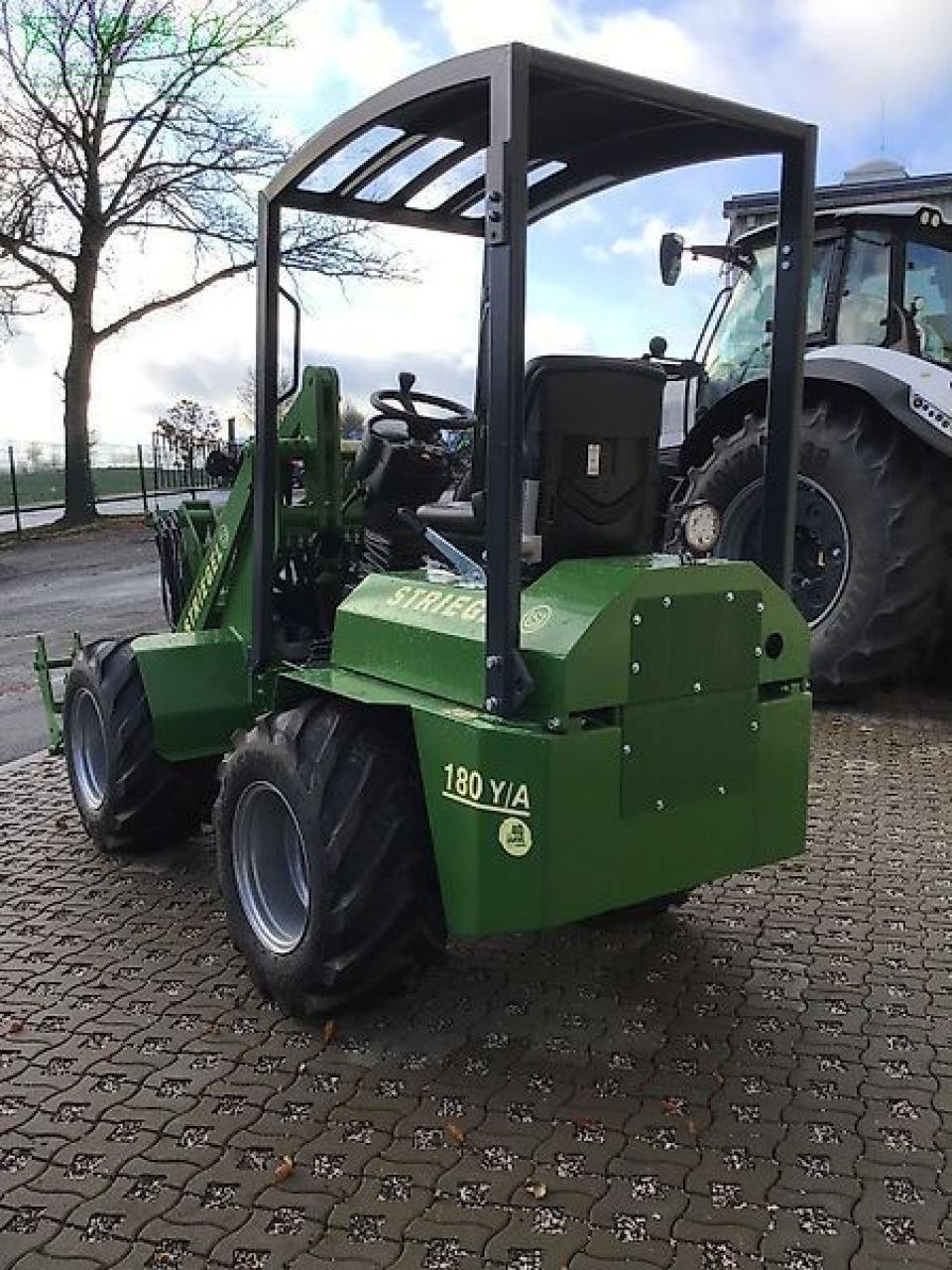 Minibagger typu Striegel 305, Gebrauchtmaschine v ZWÖNITZ OT HORMERSDORF (Obrázek 3)
