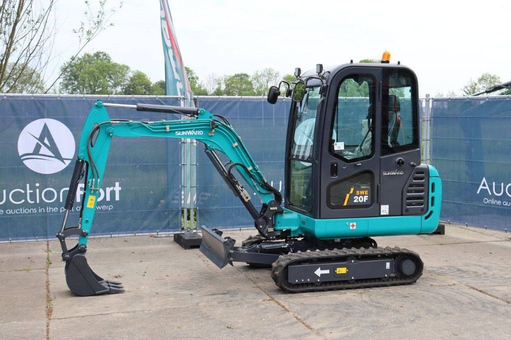 Minibagger des Typs Sunward SWE 20F, Neumaschine in Antwerpen (Bild 10)