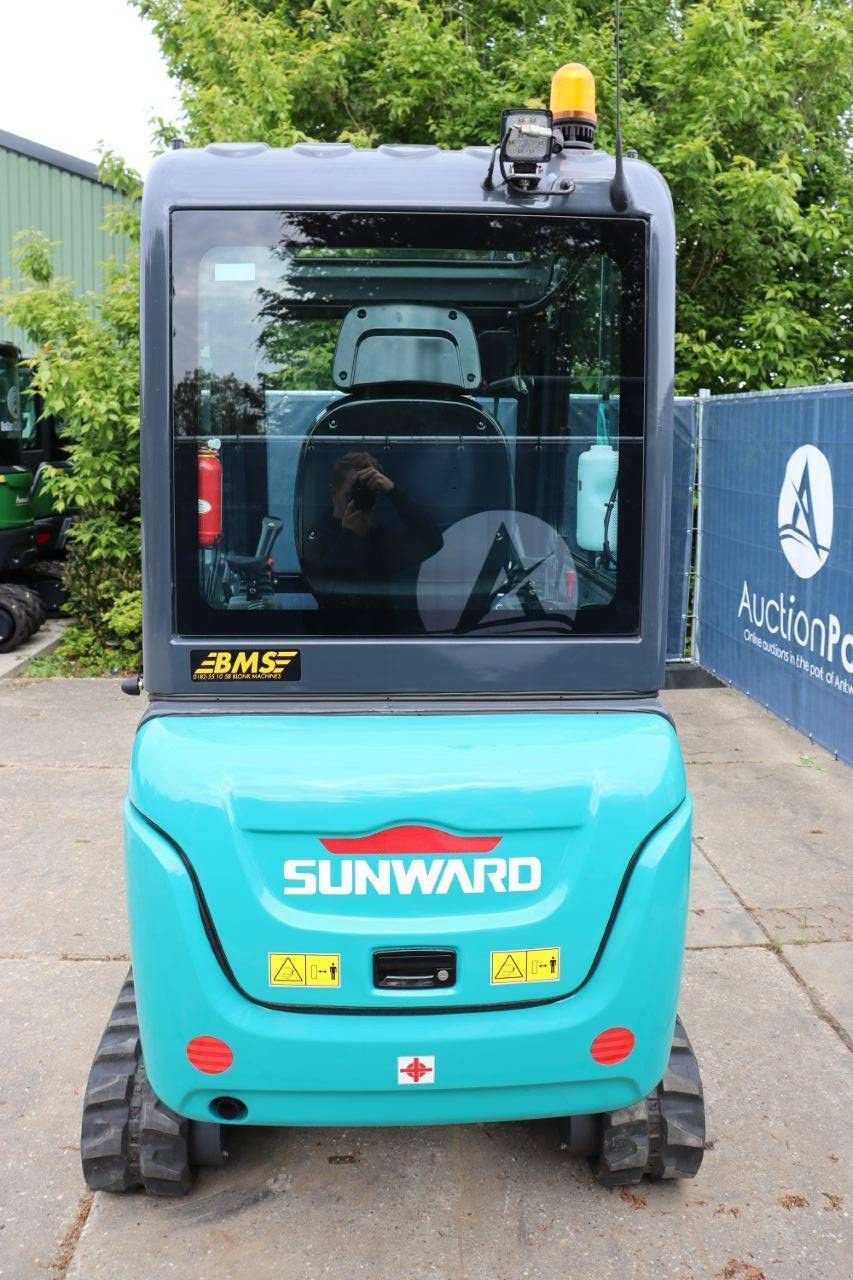 Minibagger типа Sunward SWE 20F, Gebrauchtmaschine в Antwerpen (Фотография 5)