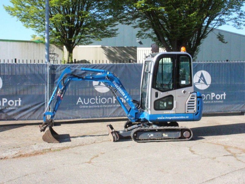 Minibagger du type Sunward SWE20B, Gebrauchtmaschine en Antwerpen (Photo 1)