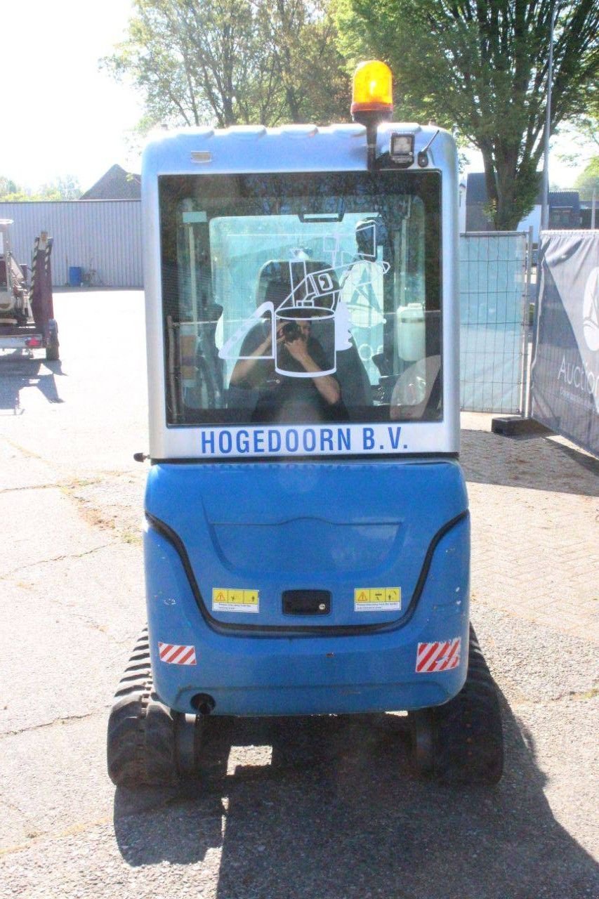 Minibagger van het type Sunward SWE20B, Gebrauchtmaschine in Antwerpen (Foto 4)