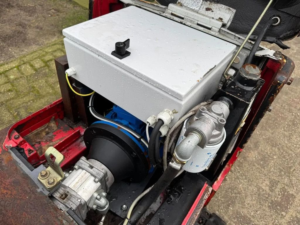 Minibagger des Typs Takeuchi ELECTRISCHE tb108 minigraver HYBRID, Gebrauchtmaschine in Harskamp (Bild 8)