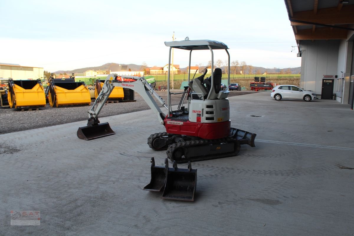 Minibagger des Typs Takeuchi Takeuchi TB 217 R Minibagger - Bagger, Gebrauchtmaschine in Eberschwang (Bild 4)