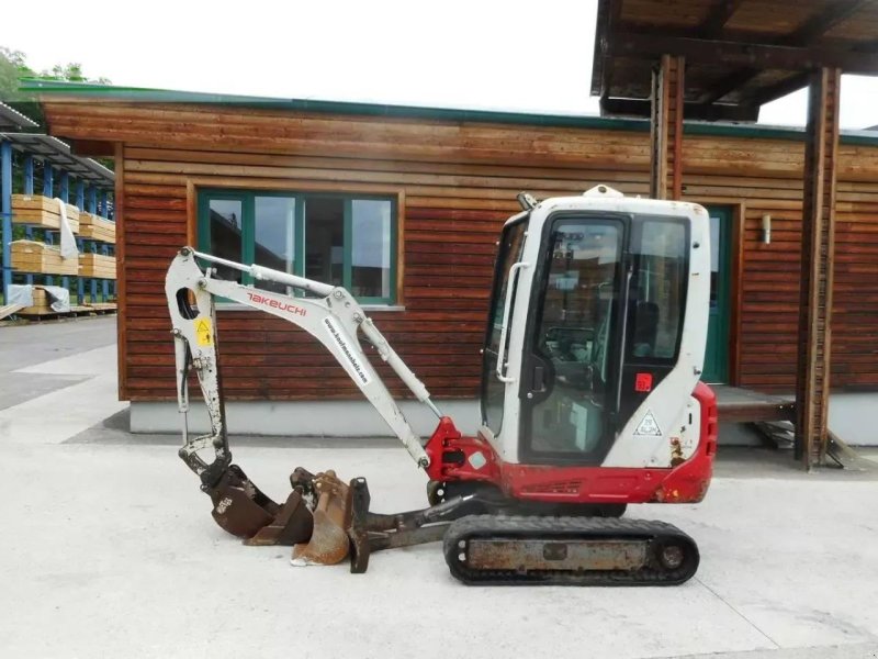 Minibagger от тип Takeuchi tb 216 ( 1.865kg ) 3 löffel + verstellfahrwerk, Gebrauchtmaschine в ST. NIKOLAI/DR. (Снимка 1)