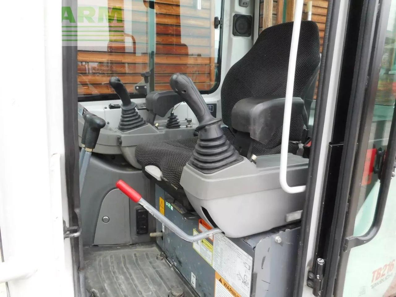 Minibagger typu Takeuchi tb 216 ( 1.865kg ) powertilt + hydr. schnellwech, Gebrauchtmaschine v ST. NIKOLAI/DR. (Obrázek 8)