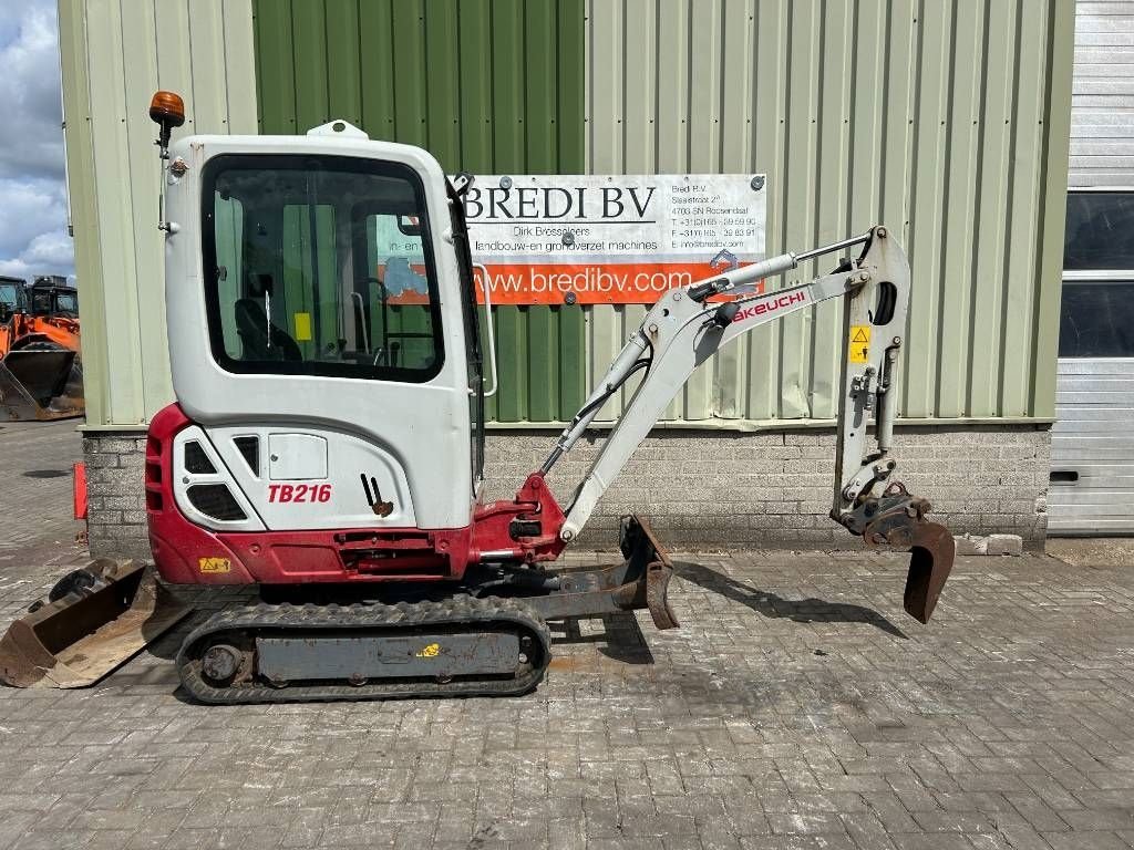 Minibagger van het type Takeuchi TB 216, Gebrauchtmaschine in Roosendaal (Foto 2)