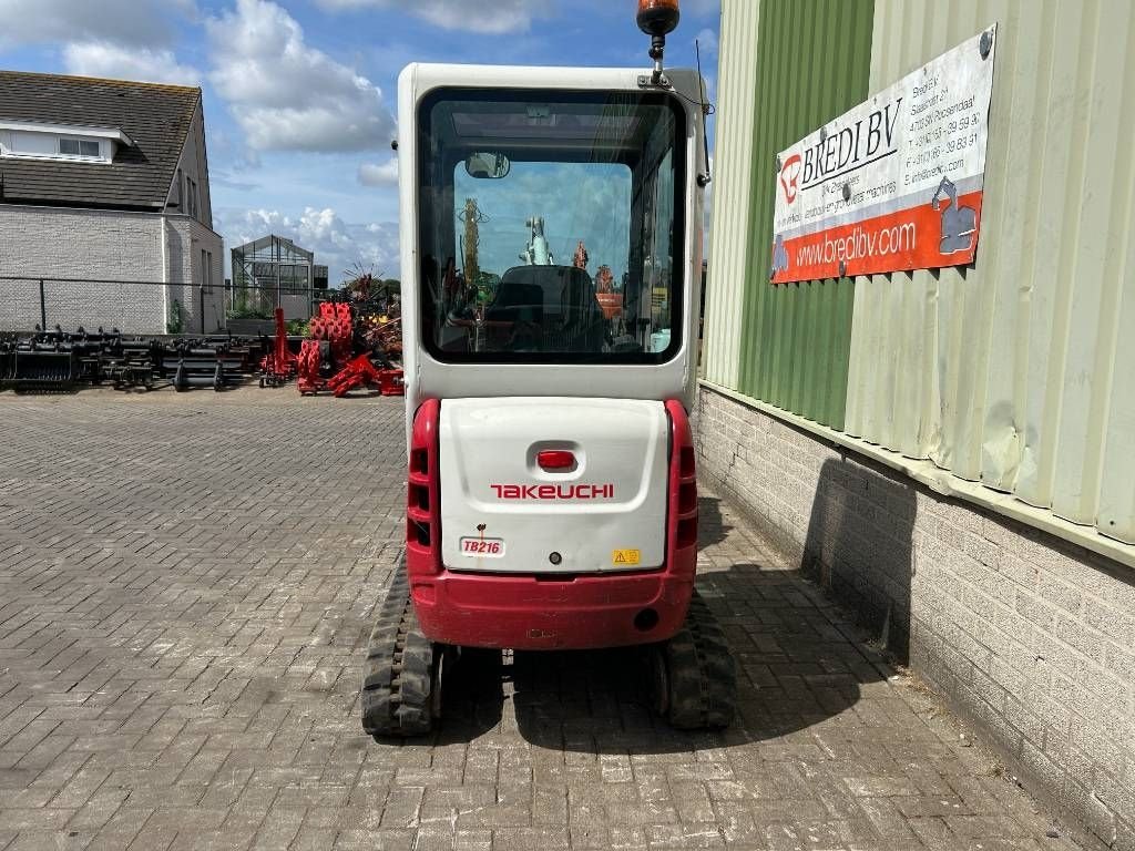 Minibagger des Typs Takeuchi tb 216, Gebrauchtmaschine in Roosendaal (Bild 5)