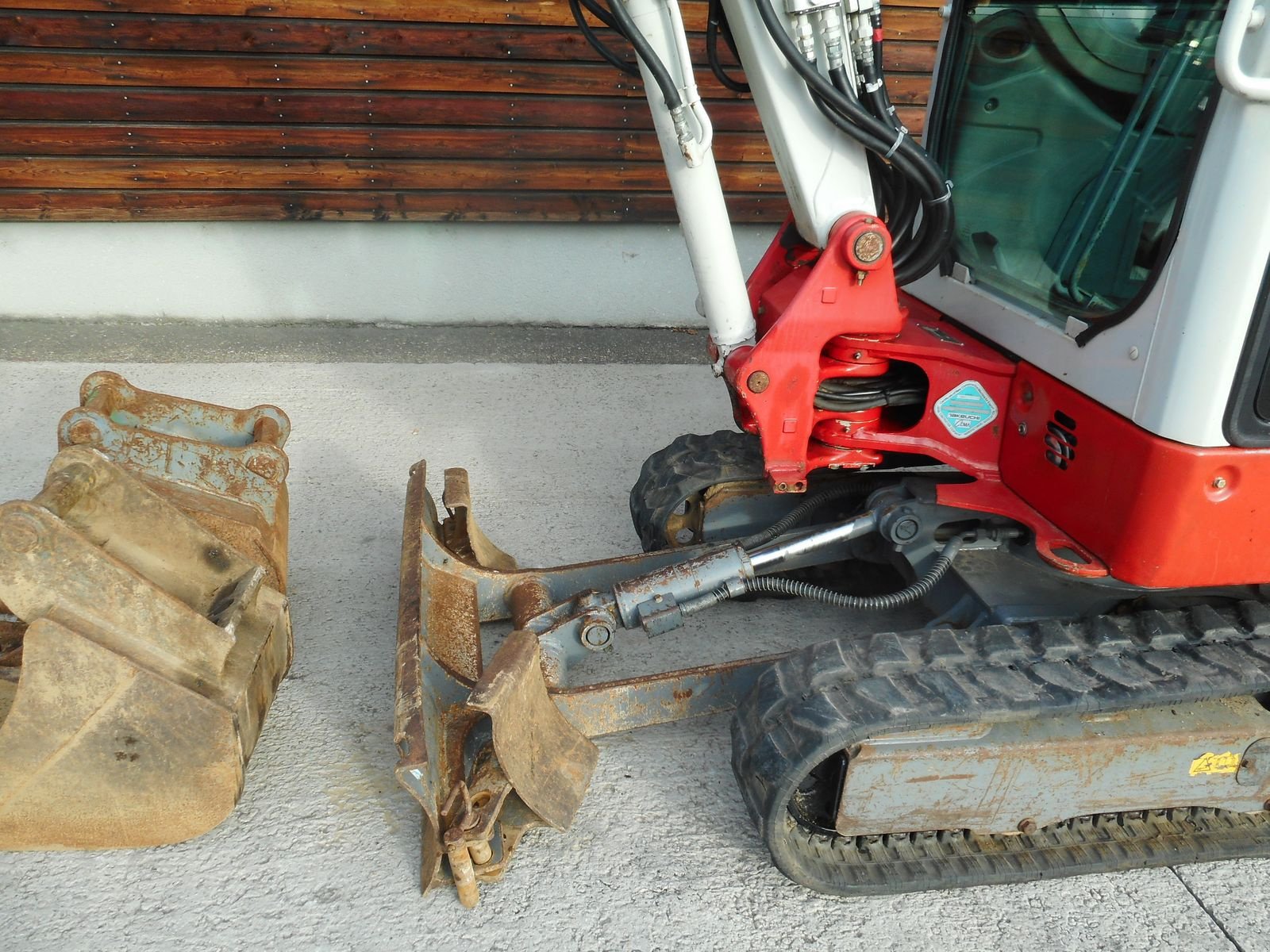 Minibagger typu Takeuchi TB 225 mit POWERTILT + 3 Löffel ( 2.400 kg ), Gebrauchtmaschine v St. Nikolai ob Draßling (Obrázek 10)
