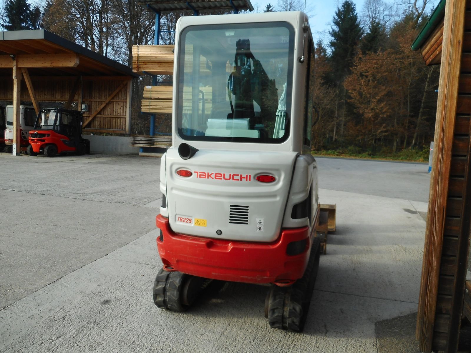 Minibagger typu Takeuchi TB 225 mit POWERTILT + 3 Löffel ( 2.400 kg ), Gebrauchtmaschine v St. Nikolai ob Draßling (Obrázek 3)
