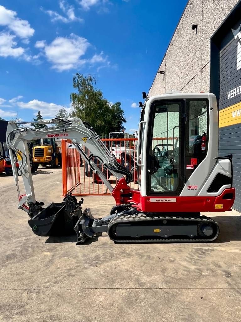 Minibagger typu Takeuchi TB 225, Neumaschine v Booischot (Obrázok 2)