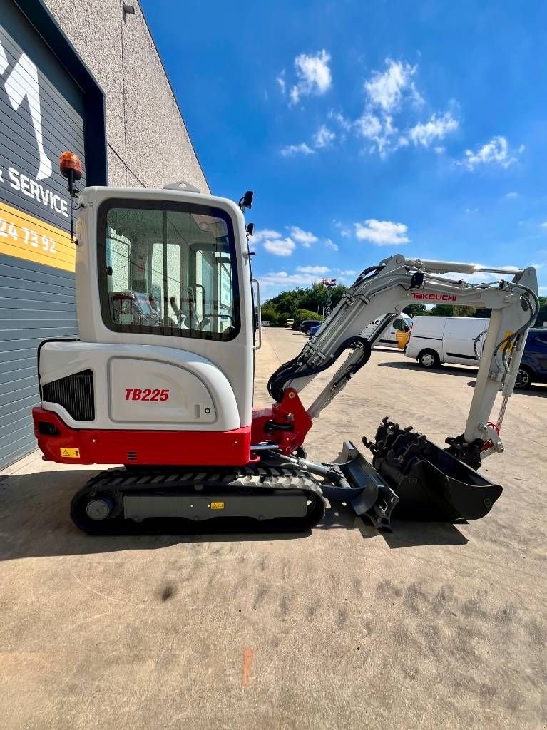 Minibagger typu Takeuchi TB 225, Neumaschine v Booischot (Obrázok 8)