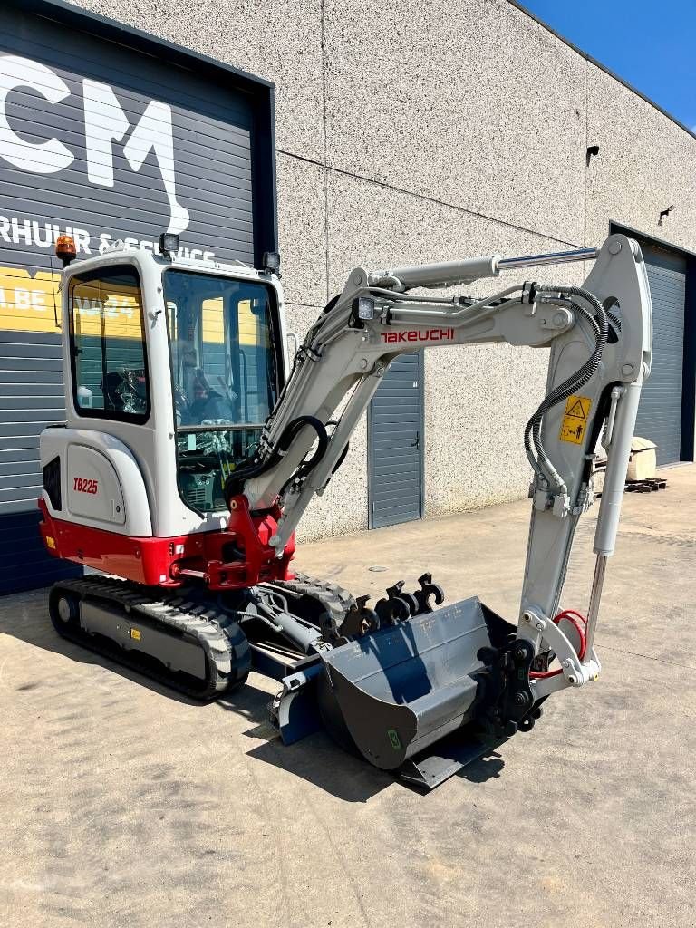 Minibagger typu Takeuchi TB 225, Neumaschine v Booischot (Obrázok 1)