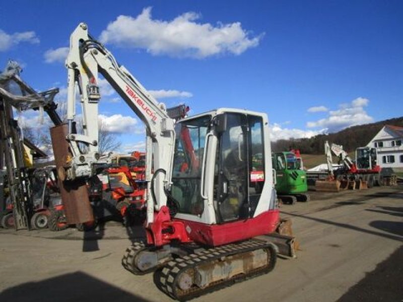 Minibagger des Typs Takeuchi TB 228 -POWERTILT + Schnellwechsler +3 Löffel, Gebrauchtmaschine in Gnas (Bild 2)