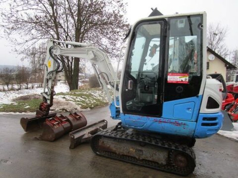 Minibagger a típus Takeuchi TB 230 - POWERTILT + hydr. Schnellwechsler + 4 L, Gebrauchtmaschine ekkor: Gnas (Kép 1)