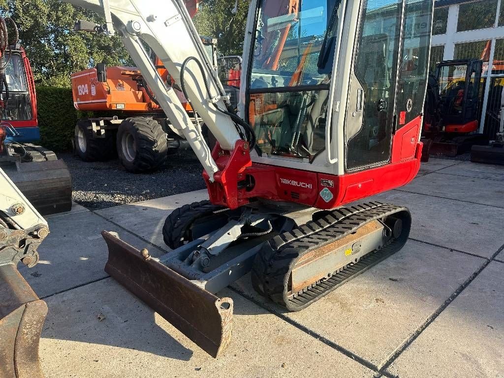 Minibagger типа Takeuchi TB 230, Gebrauchtmaschine в Kockengen (Фотография 11)