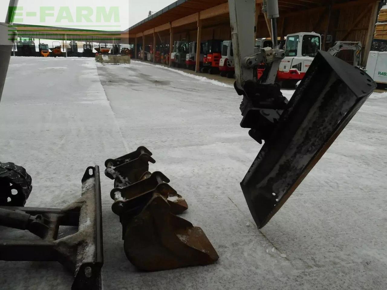 Minibagger типа Takeuchi tb 235 (3.605kg) powertilt + hydr. sw, Gebrauchtmaschine в ST. NIKOLAI/DR. (Фотография 16)