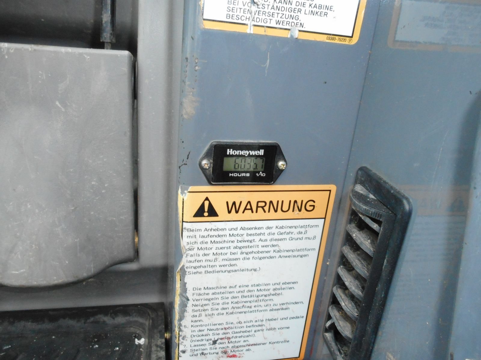 Minibagger typu Takeuchi TB 235 (3.605kg) POWERTILT + hydr. SW, Gebrauchtmaschine v St. Nikolai ob Draßling (Obrázek 10)