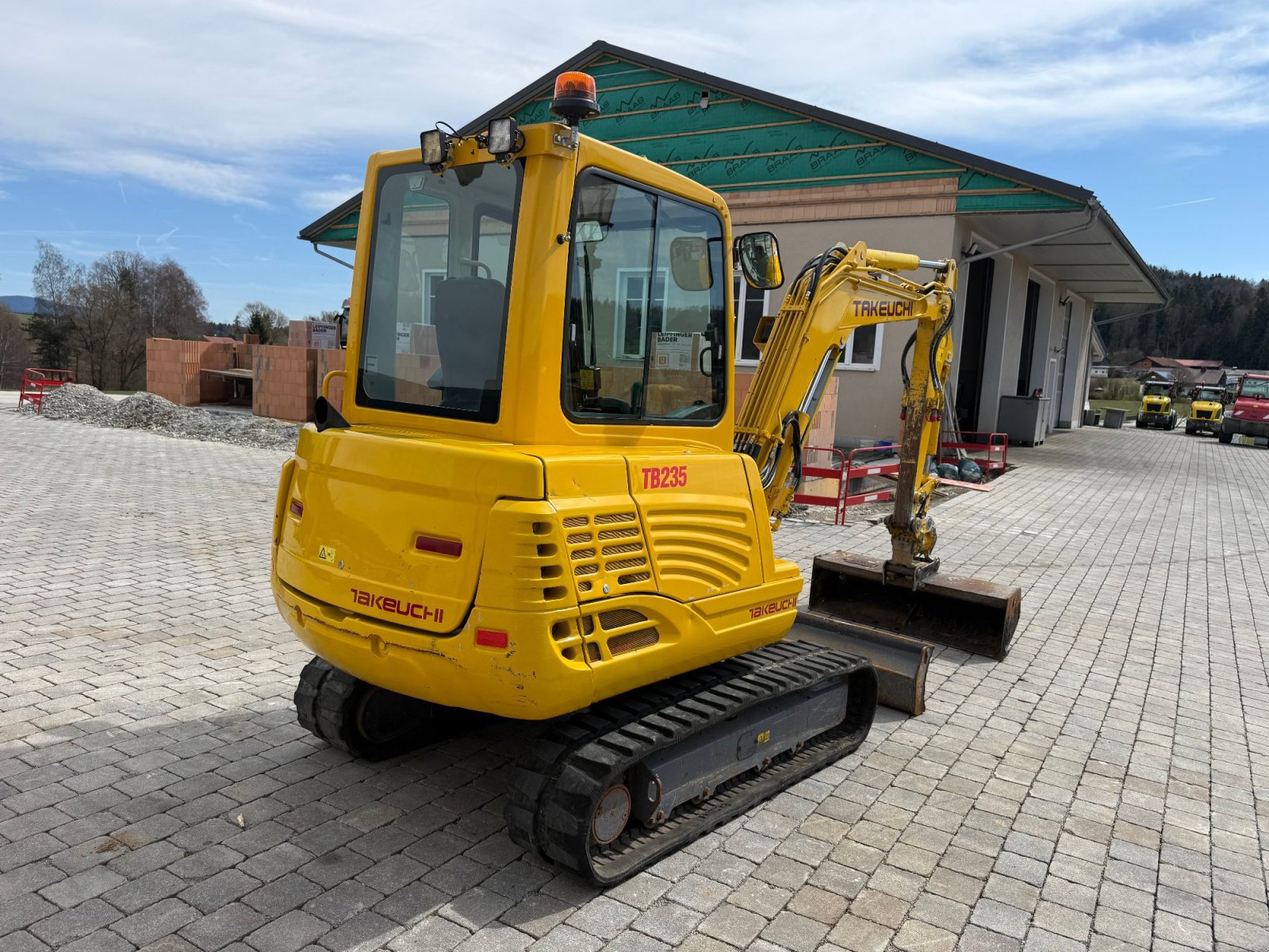 Minibagger typu Takeuchi TB 235 mit Powertilt, Gebrauchtmaschine v Neureichenau (Obrázek 5)