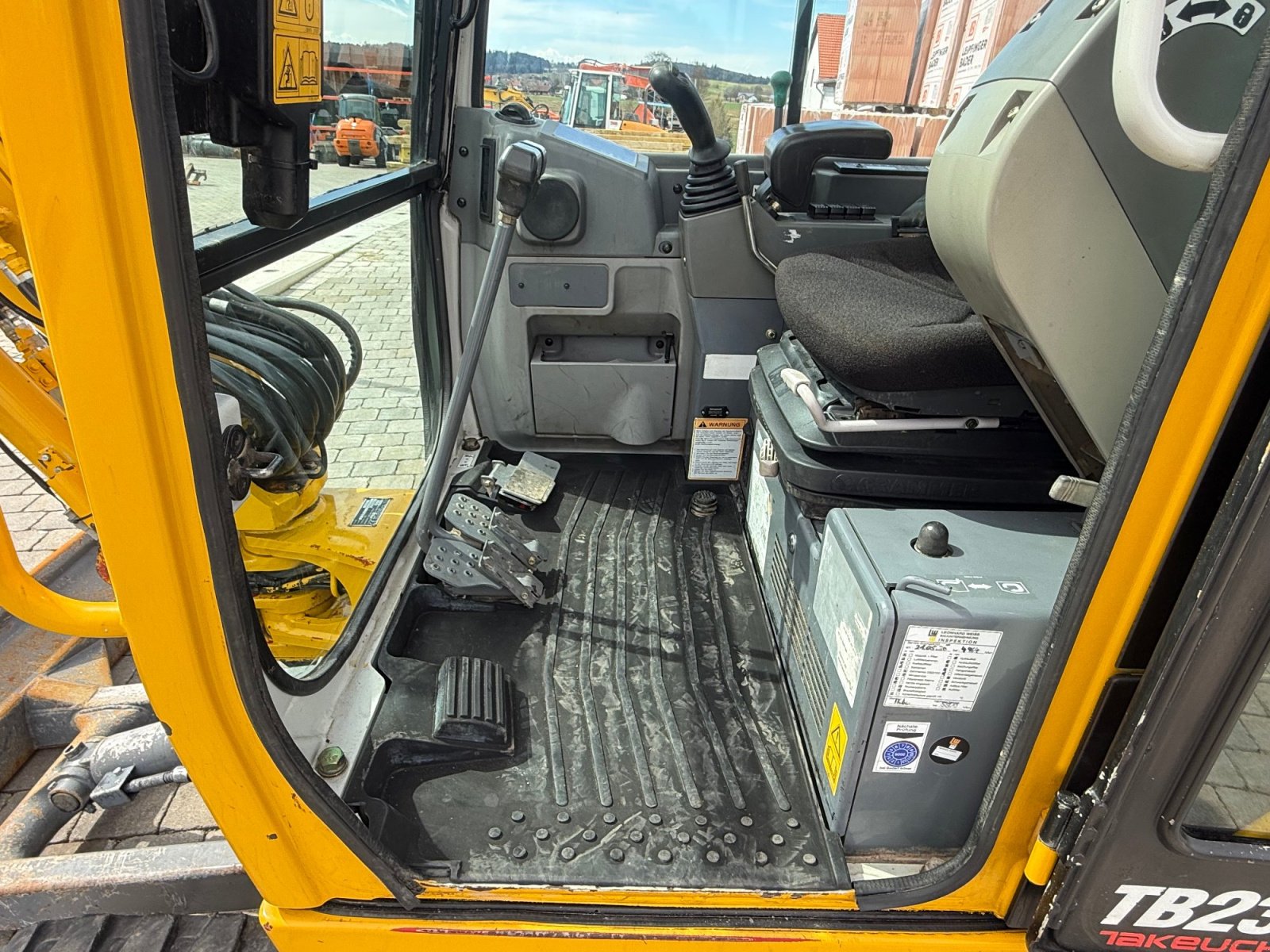 Minibagger typu Takeuchi TB 235 mit Powertilt, Gebrauchtmaschine v Neureichenau (Obrázek 13)