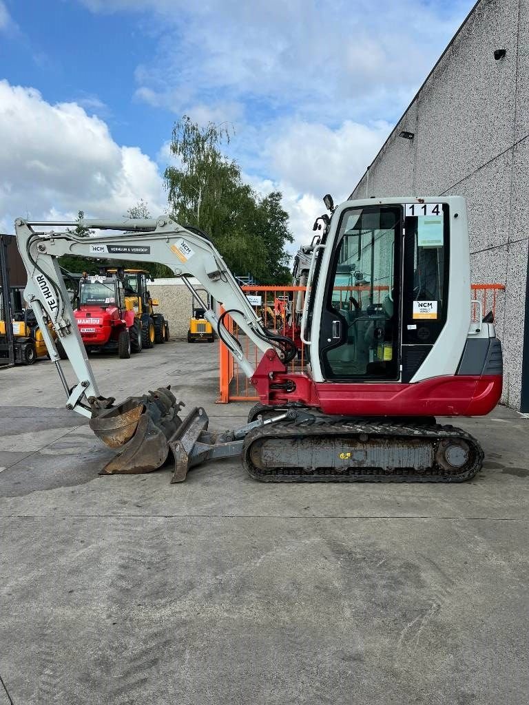 Minibagger des Typs Takeuchi TB 235, Gebrauchtmaschine in Booischot (Bild 3)