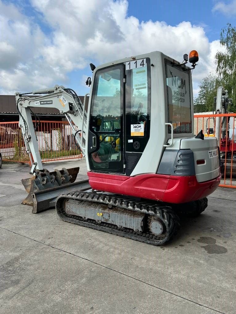 Minibagger des Typs Takeuchi TB 235, Gebrauchtmaschine in Booischot (Bild 4)