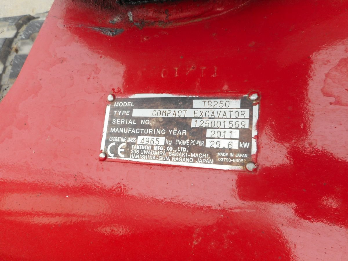 Minibagger des Typs Takeuchi TB 250 ( 4.965kg ) hydr. SW + Alle Leitungen, Gebrauchtmaschine in St. Nikolai ob Draßling (Bild 14)