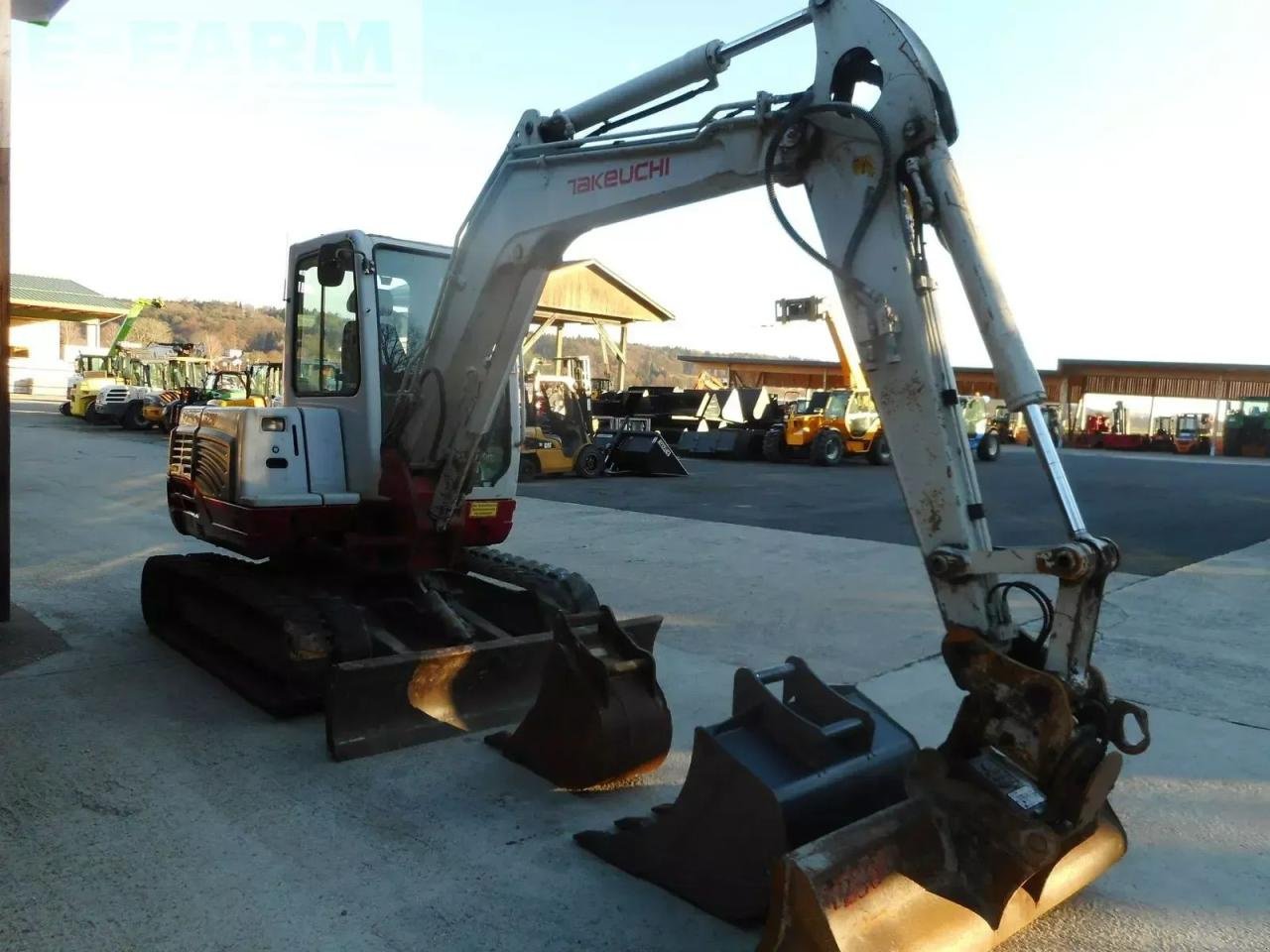 Minibagger za tip Takeuchi tb 250 mit powertilt + hydr. sw + 3 löffel, Gebrauchtmaschine u ST. NIKOLAI/DR. (Slika 4)