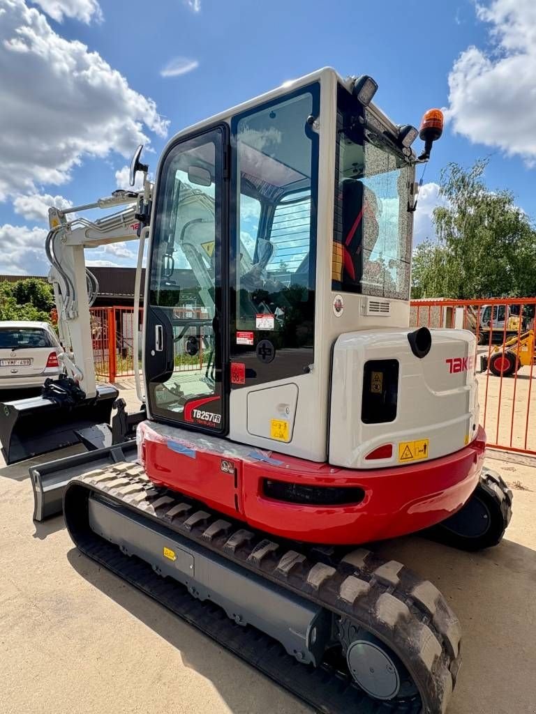 Minibagger a típus Takeuchi TB 257 FR, Neumaschine ekkor: Booischot (Kép 4)