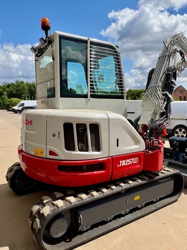 Minibagger a típus Takeuchi TB 257 FR, Neumaschine ekkor: Booischot (Kép 9)