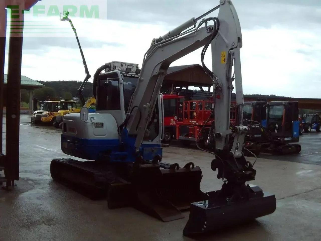 Minibagger des Typs Takeuchi tb 260 ( 5.735kg ) hydr. sw + 3 löffel, Gebrauchtmaschine in ST. NIKOLAI/DR. (Bild 5)