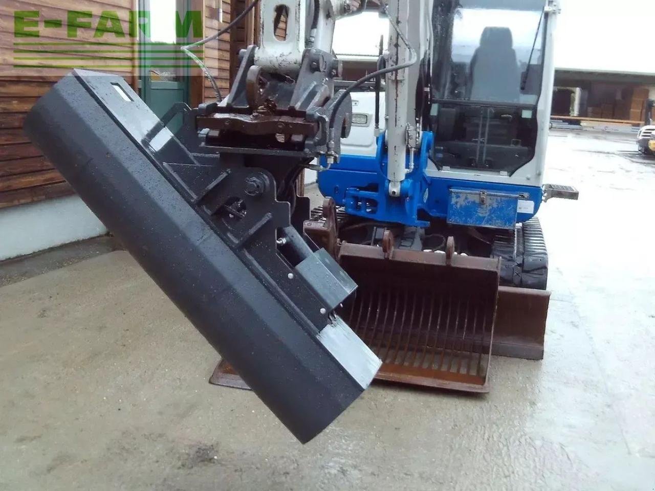 Minibagger des Typs Takeuchi tb 260 ( 5.735kg ) hydr. sw + 3 löffel, Gebrauchtmaschine in ST. NIKOLAI/DR. (Bild 12)