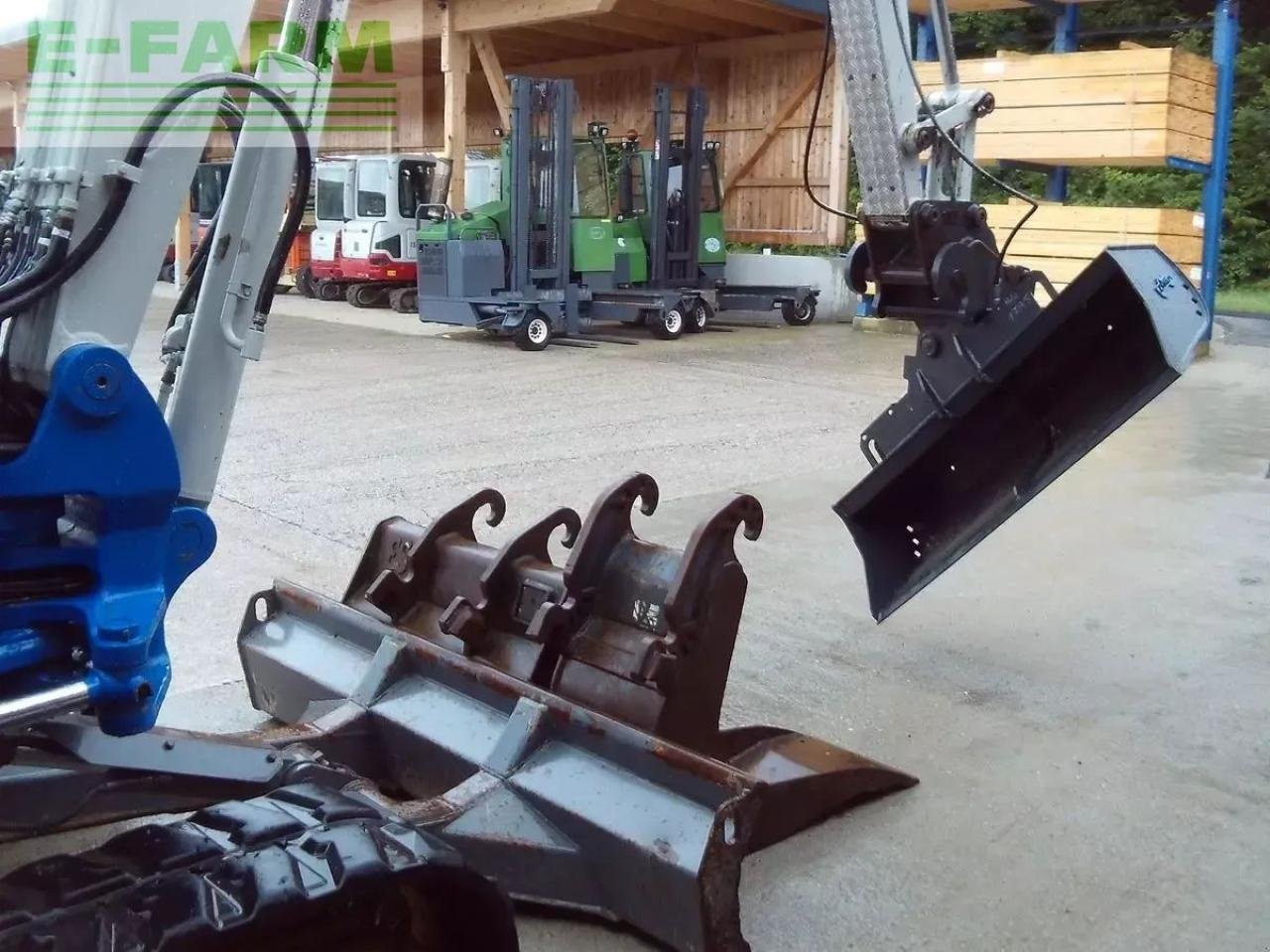 Minibagger des Typs Takeuchi tb 260 ( 5.735kg ) hydr. sw + 3 löffel, Gebrauchtmaschine in ST. NIKOLAI/DR. (Bild 13)