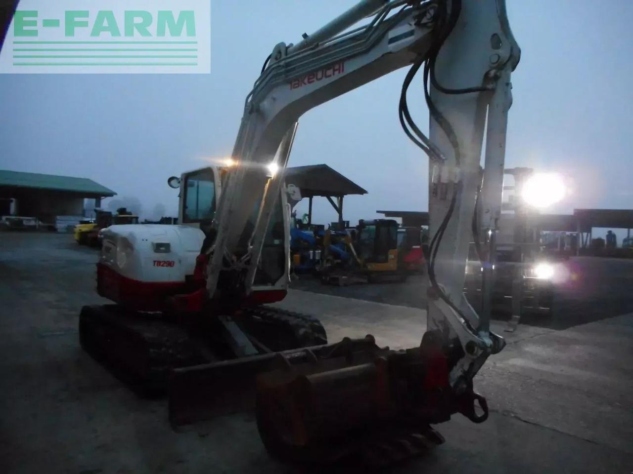 Minibagger van het type Takeuchi tb 290 mit poowertilt + hydr. sw + klima, Gebrauchtmaschine in ST. NIKOLAI/DR. (Foto 7)