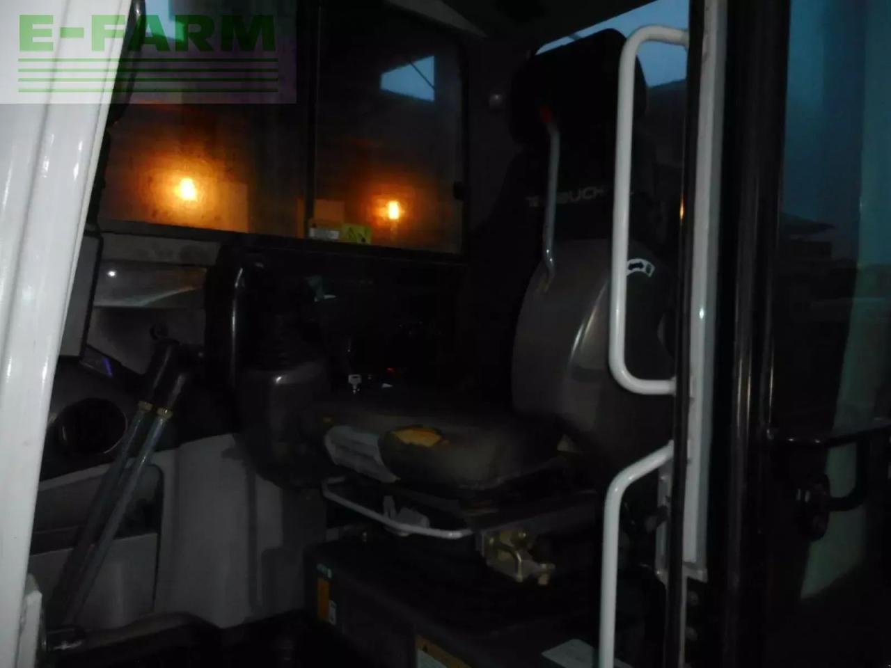 Minibagger van het type Takeuchi tb 290 mit poowertilt + hydr. sw + klima, Gebrauchtmaschine in ST. NIKOLAI/DR. (Foto 10)