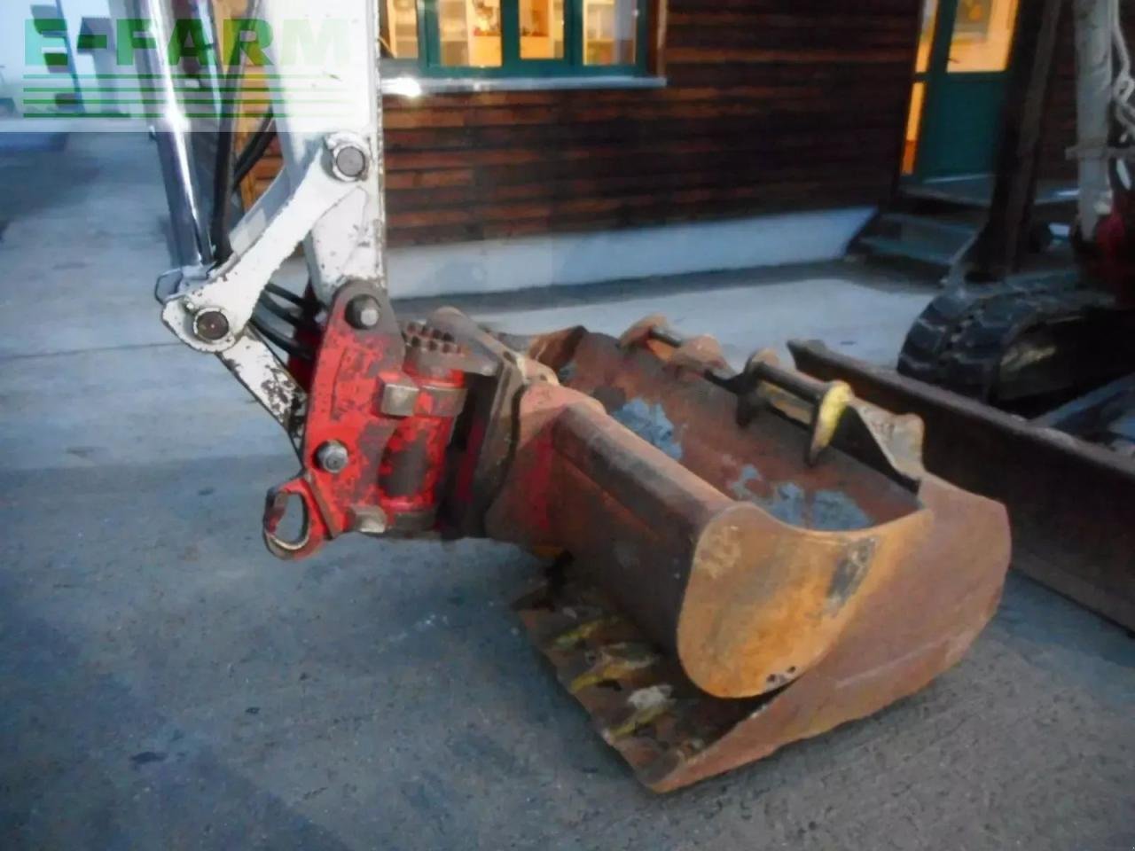 Minibagger van het type Takeuchi tb 290 mit poowertilt + hydr. sw + klima, Gebrauchtmaschine in ST. NIKOLAI/DR. (Foto 14)