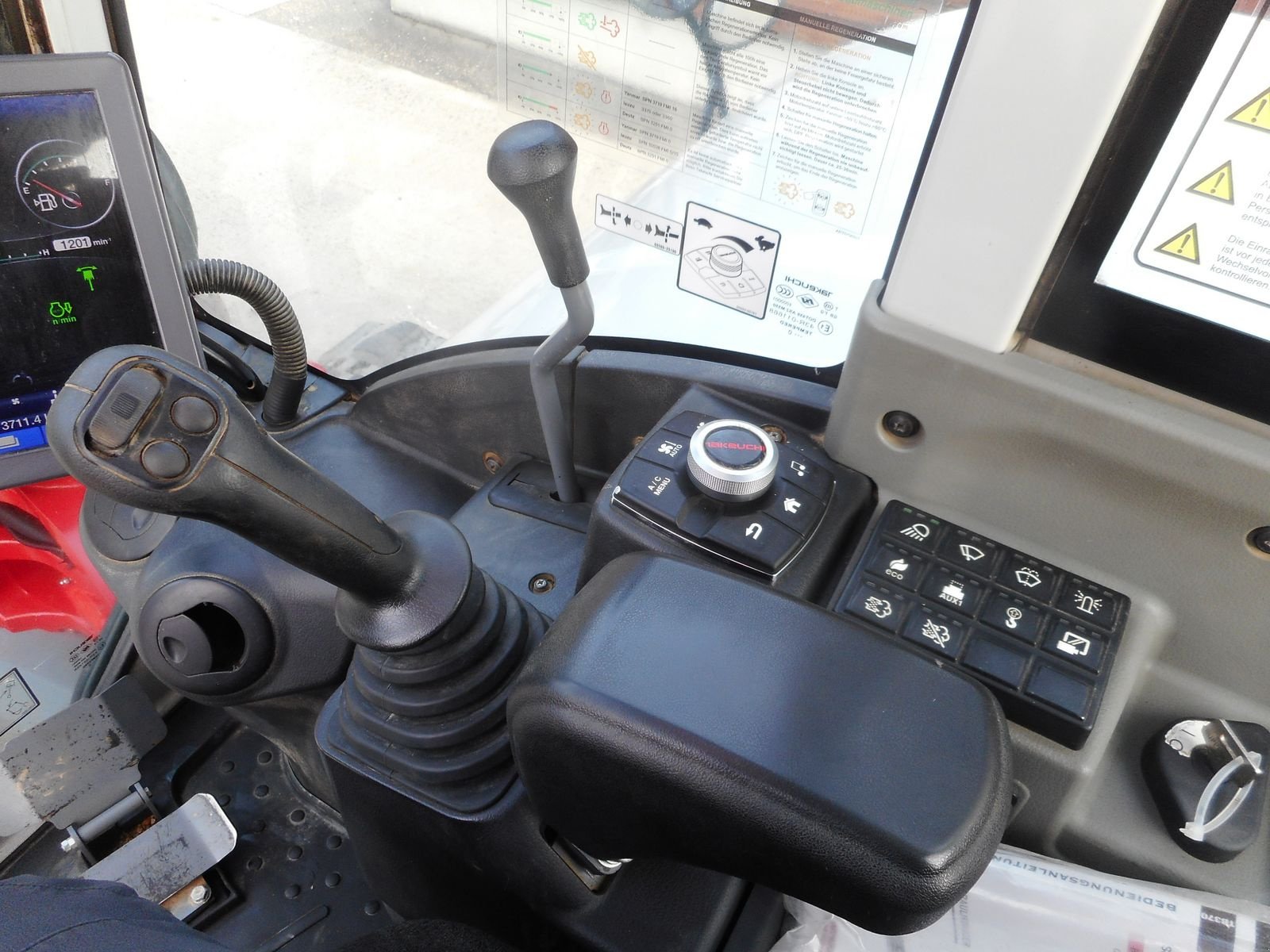 Minibagger типа Takeuchi TB 370 ( 6.710kg )  Vollausstattung und Neuzusta, Gebrauchtmaschine в St. Nikolai ob Draßling (Фотография 9)