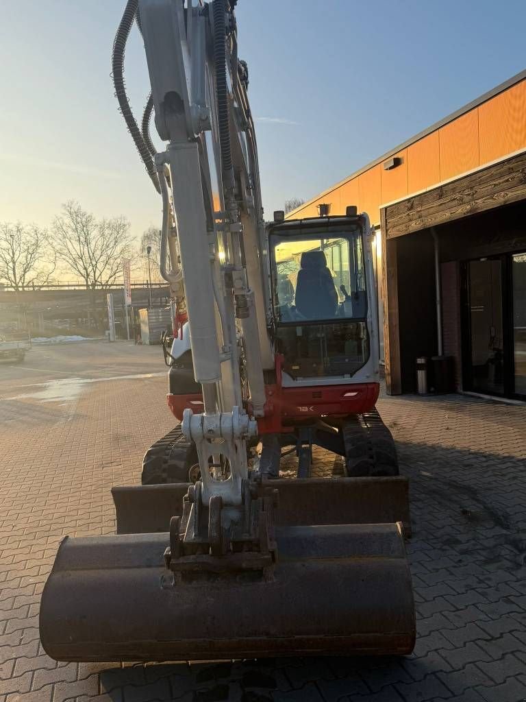 Minibagger du type Takeuchi TB 370, Gebrauchtmaschine en Doetinchem (Photo 9)