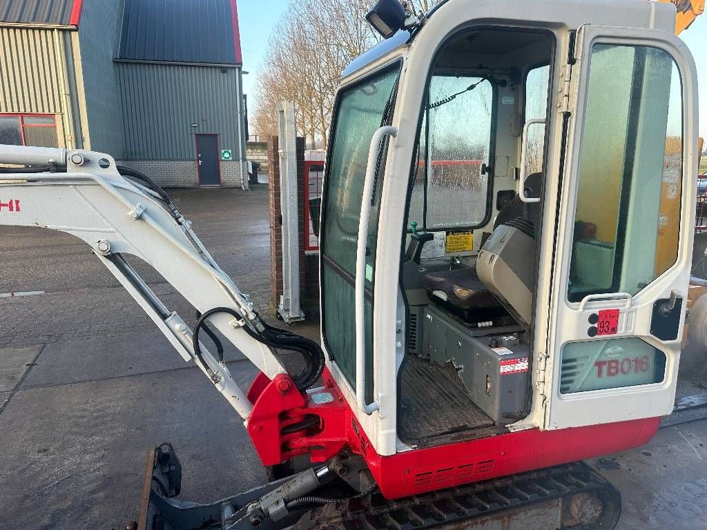 Minibagger от тип Takeuchi TB016 2013, Gebrauchtmaschine в Kockengen (Снимка 4)