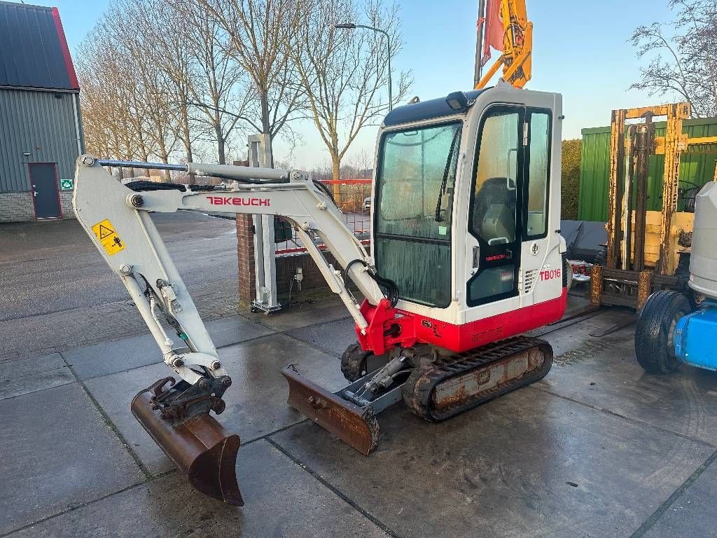 Minibagger от тип Takeuchi TB016 2013, Gebrauchtmaschine в Kockengen (Снимка 2)