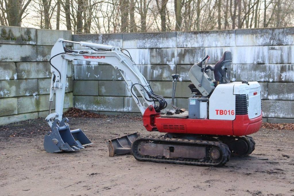 Minibagger του τύπου Takeuchi TB016, Gebrauchtmaschine σε Antwerpen (Φωτογραφία 3)