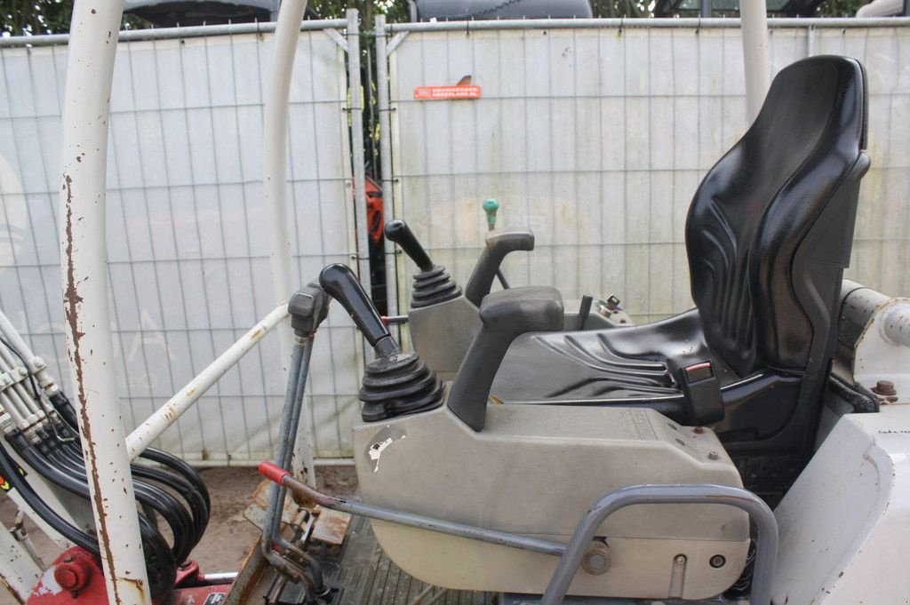 Minibagger del tipo Takeuchi TB016, Gebrauchtmaschine en Antwerpen (Imagen 7)