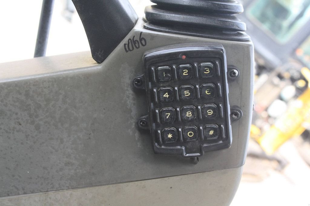 Minibagger del tipo Takeuchi TB016, Gebrauchtmaschine en Antwerpen (Imagen 9)