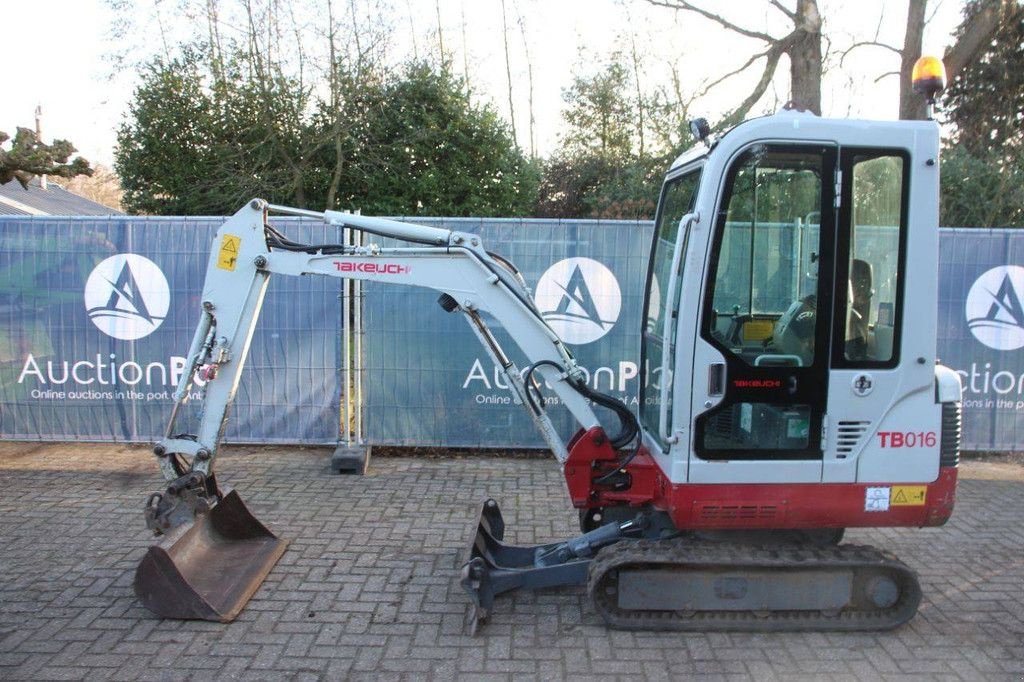 Minibagger del tipo Takeuchi TB016, Gebrauchtmaschine en Antwerpen (Imagen 2)
