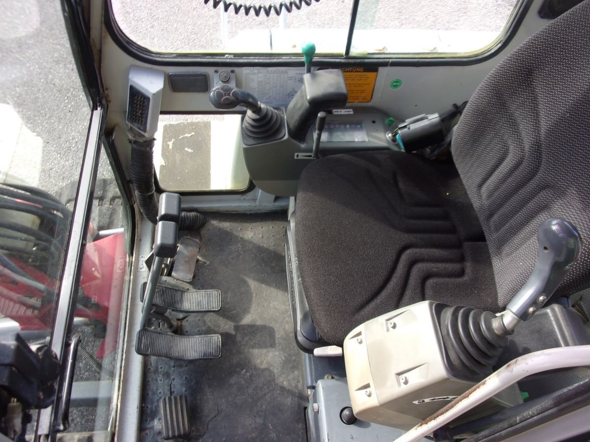 Minibagger des Typs Takeuchi TB125, Gebrauchtmaschine in Bad Leonfelden (Bild 8)