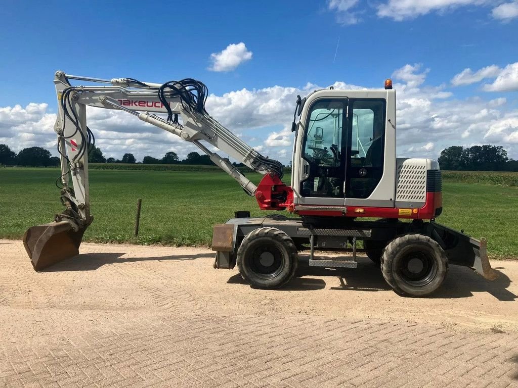 Minibagger typu Takeuchi TB175W Bandenkraan, Gebrauchtmaschine v Lunteren (Obrázek 2)